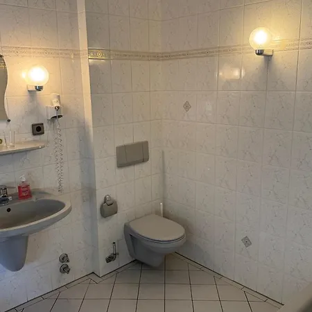 Deutsches Haus Ohg Hotell 3*