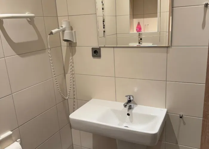 Deutsches Haus Ohg Hotel