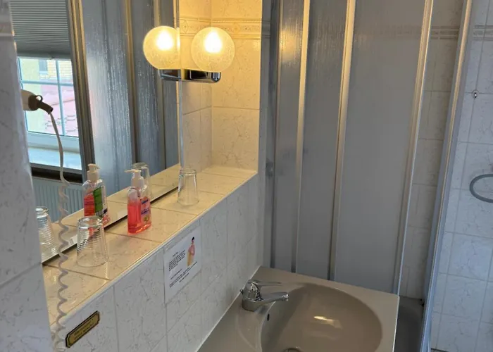 Hotel Deutsches Haus Ohg 3*